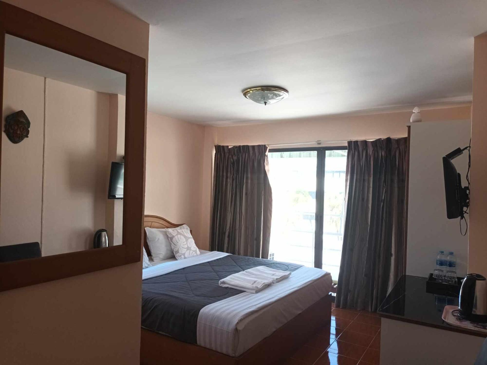 Patong Rose Guest House 50M To Beach Εξωτερικό φωτογραφία